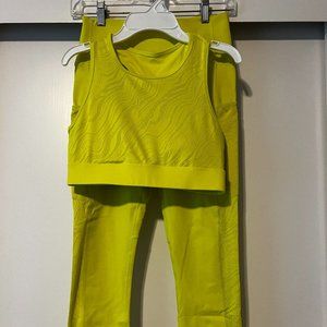 Fabletics small Liza Koshy high-impact sports bra & Powerhold 7/8 legging